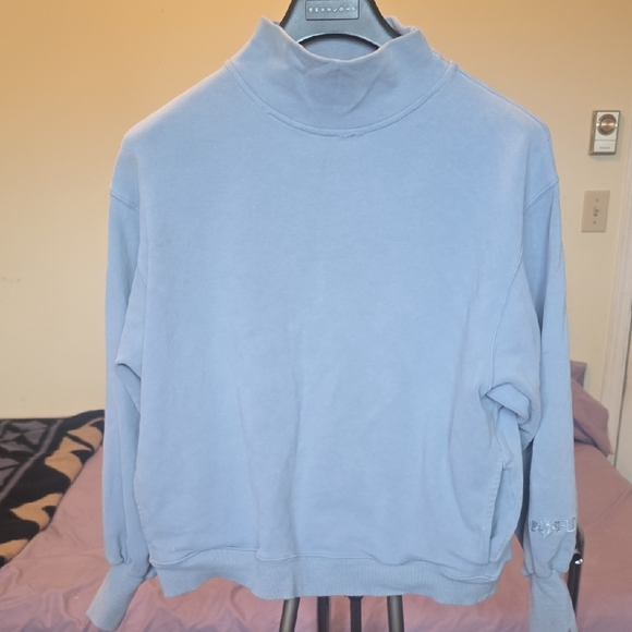 POPFLEX Sweaters - PopFlex Light Blue Crewneck Pullover with Ribbed Cuff Detail As Is